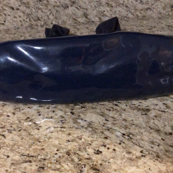 Tory Burch Tote Bag in GUC - Picture 11 of 14